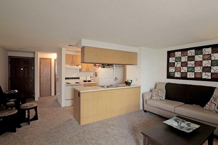 The cheapest apartment rentals in South City Community, Wichita