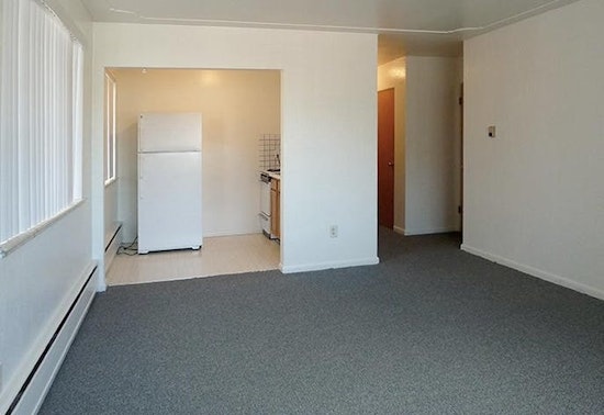 What will $1,000 rent you in Hale, right now?