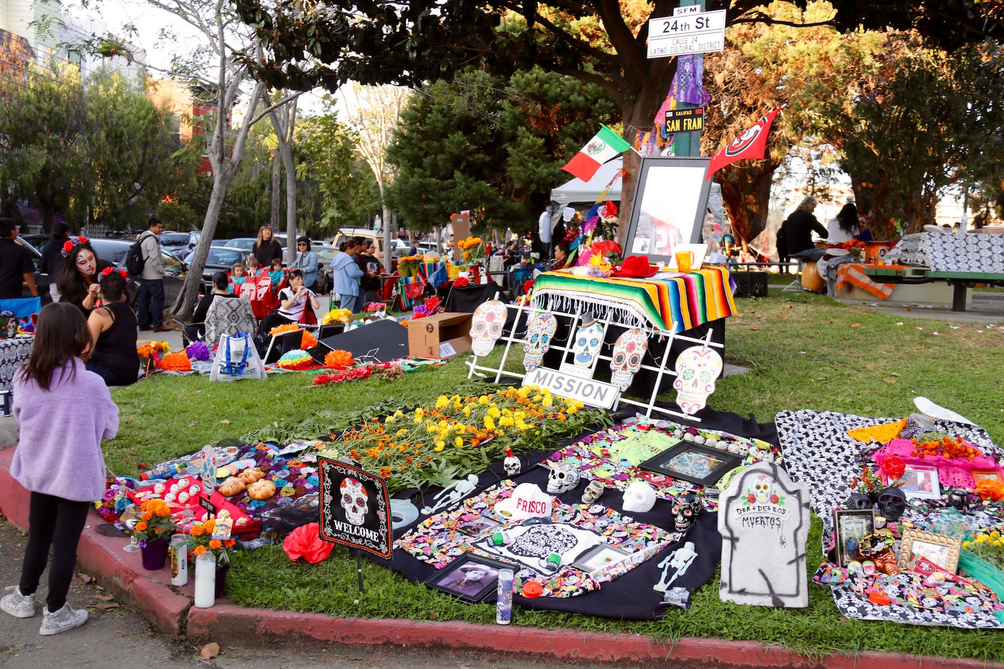 Scenes From San Francisco's 35th Annual Día De Los Muertos