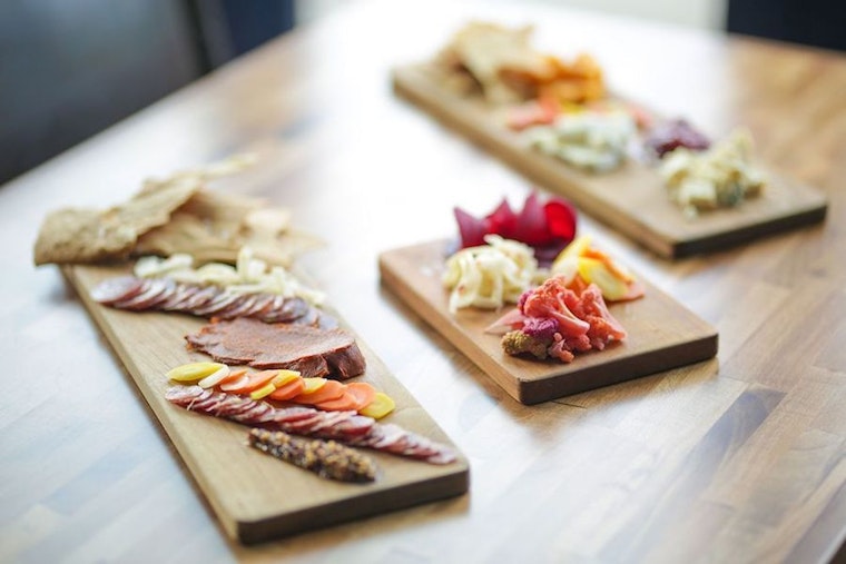 Explore the 3 top spots in Milwaukee's Brewer's Hill neighborhood