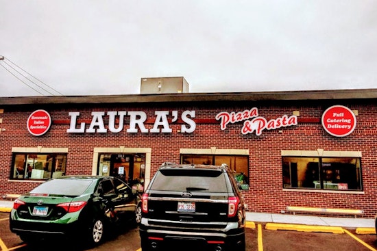 New Bridgeport pizza spot Laura's Pizza and Pasta opens its doors
