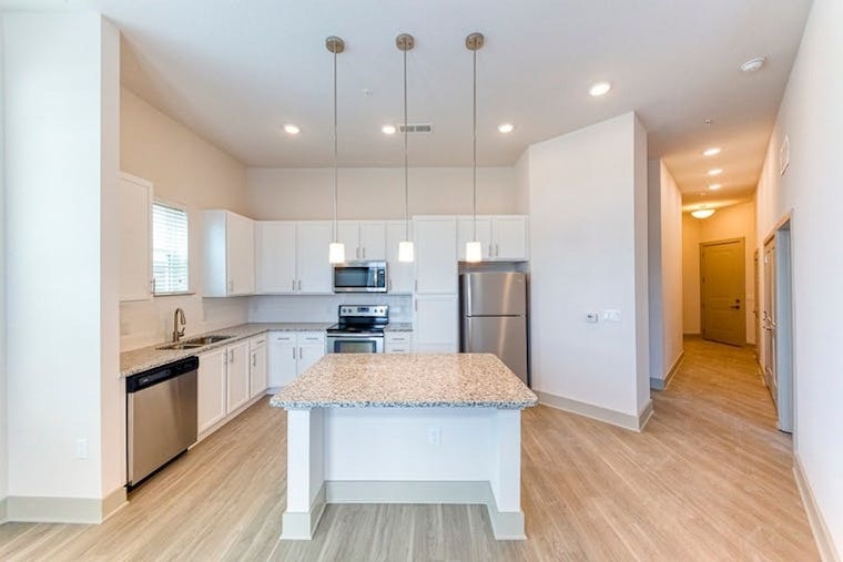 What will $1,600 rent you in Windy Hill, this month?