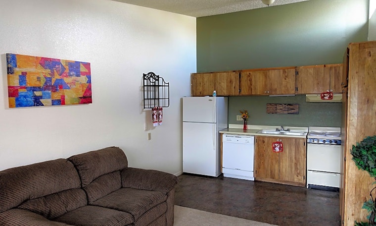 The cheapest apartment rentals in Deer Valley, Phoenix