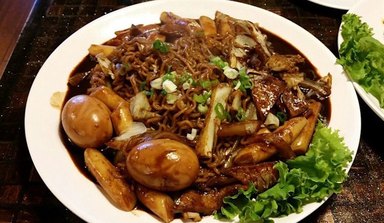 The 3 best Chinese spots in Aurora