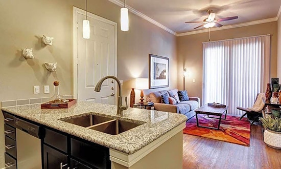 What will $1,900 rent you in East Oak Hill, right now?