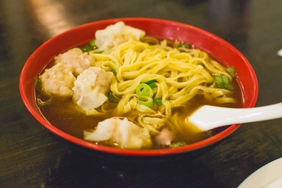 Explore the 5 most popular spots in Chicago's Chinatown neighborhood