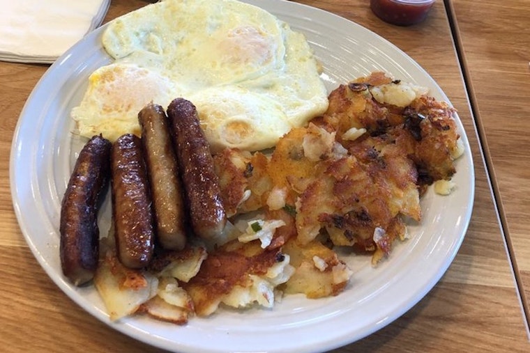 Country Cafe brings traditional American fare to Santa Ana
