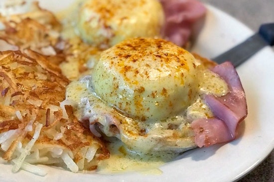 Explore the 3 top spots in Wichita's Cottonwood Village neighborhood