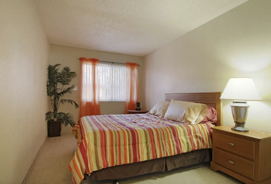 What will $800 rent you in Rancho Charleston, today?