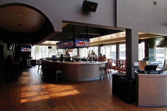 New sports bar Lit 21 opens its doors