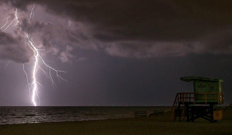 Top Miami news: Victim taken to hospital after possible lightning strike; police horse gallops loose