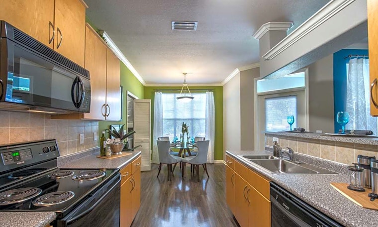 The cheapest apartments for rent in Golden Glades - The Woods, Jacksonville