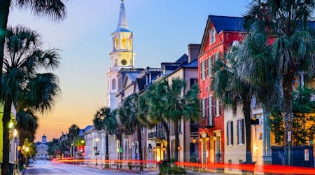 Cheap flights from Memphis to Charleston, and what to do once you're there