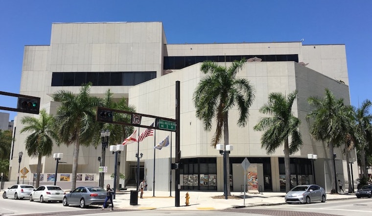 Top Miami news: Miami Dade College renews search for president; masked men rob jewelry store; more