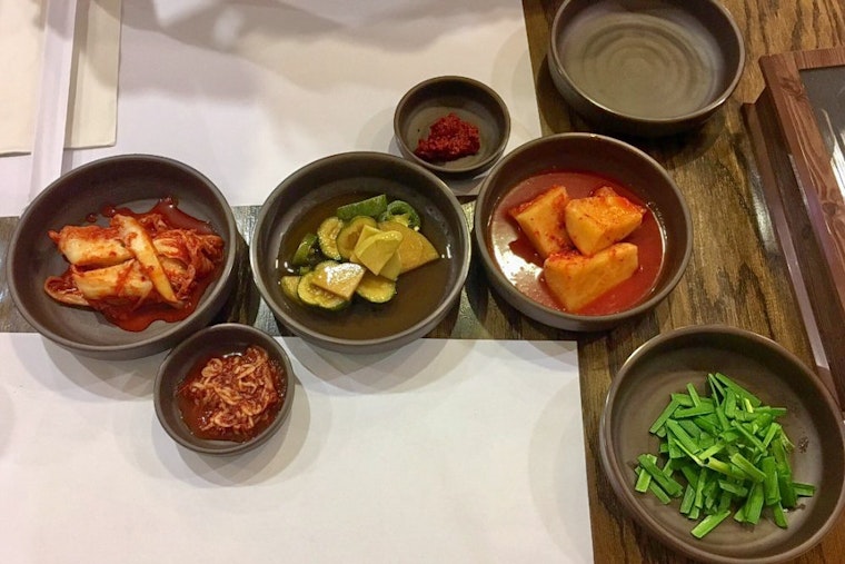 'To Soc Chon' Now Serving Korean Fare In Koreatown