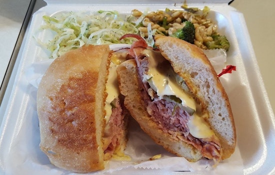 Your guide to the 4 most popular spots in Cleveland's Edgewater neighborhood
