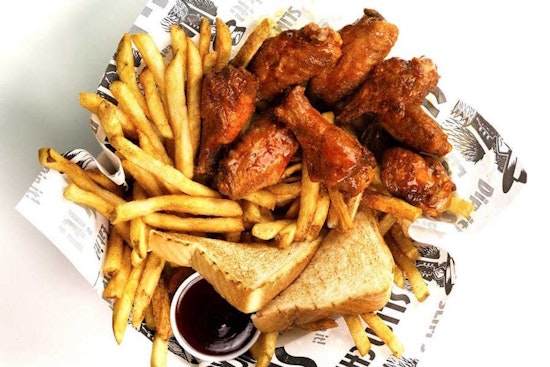 Fly the coop with this guide to National Chicken Wing Day in Fort Worth