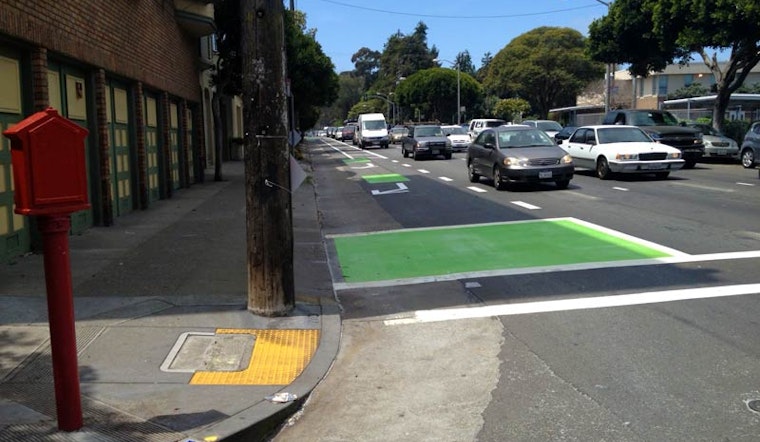 Voilà: Oak Street Gets a Bike Lane