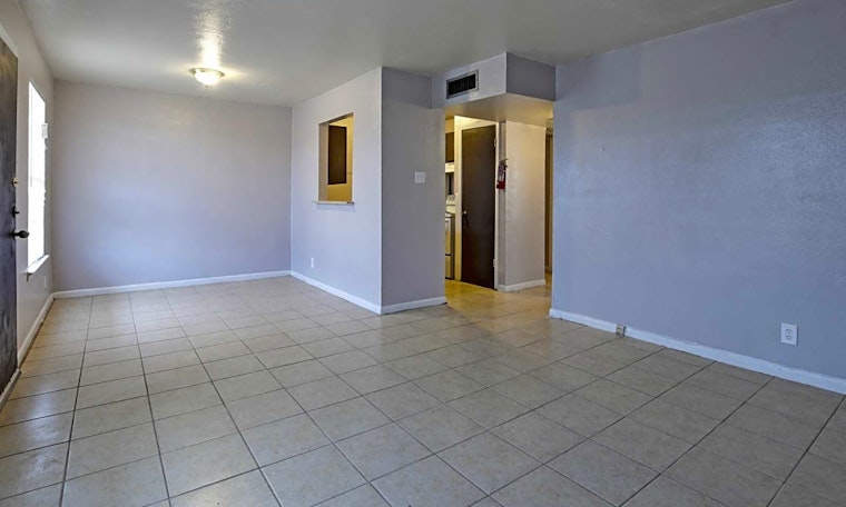 Renting in Corpus Christi: What's the cheapest apartment available right now?