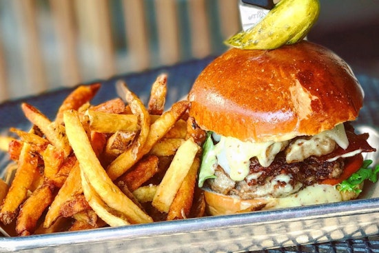 Your guide to the 4 most popular spots in Virginia Beach's Thoroughgood neighborhood