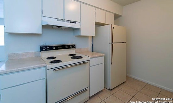 Renting in San Antonio: What's the cheapest apartment available right now?