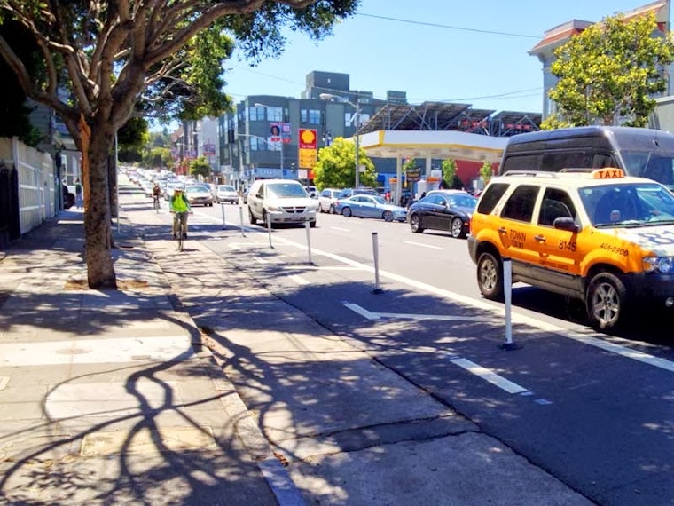 Oak Street Bike Lane Gets New Pylons