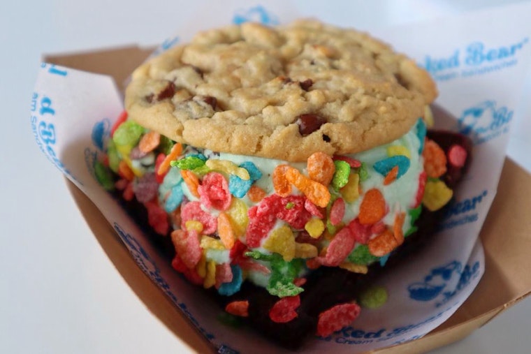 The Baked Bear debuts new location in San Antonio