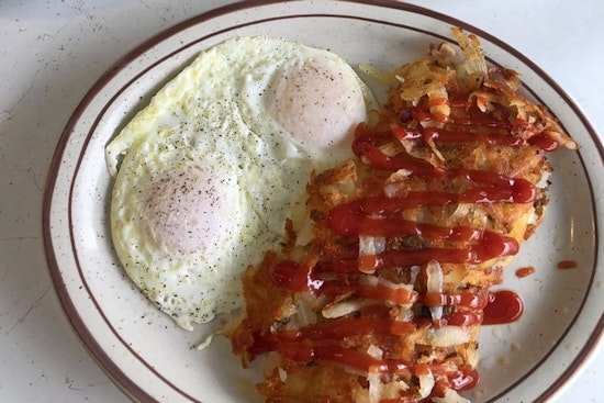 Explore the 5 top spots in Minneapolis' East Harriet neighborhood