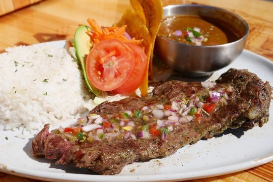 Explore the 4 most popular spots in Tampa's Riverbend neighborhood