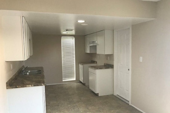 Apartments for rent in Bakersfield: What will $1,300 get you?