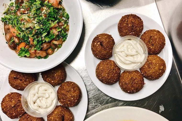 Your guide to the 4 most popular spots in Cincinnati's Clifton neighborhood