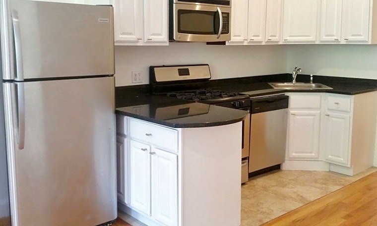 What will $1,900 rent you in Harlem, right now?