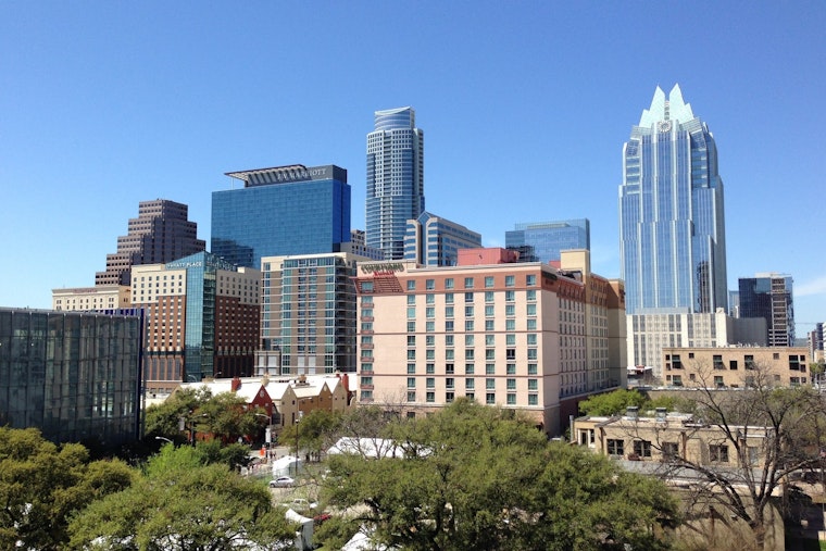 Top Austin news: Man's body found in lake; comfort dogs head to El Paso; more