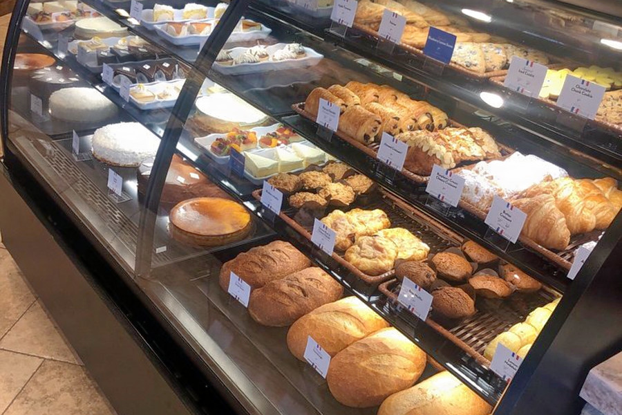 New La Madeleine location makes Las Tierras debut