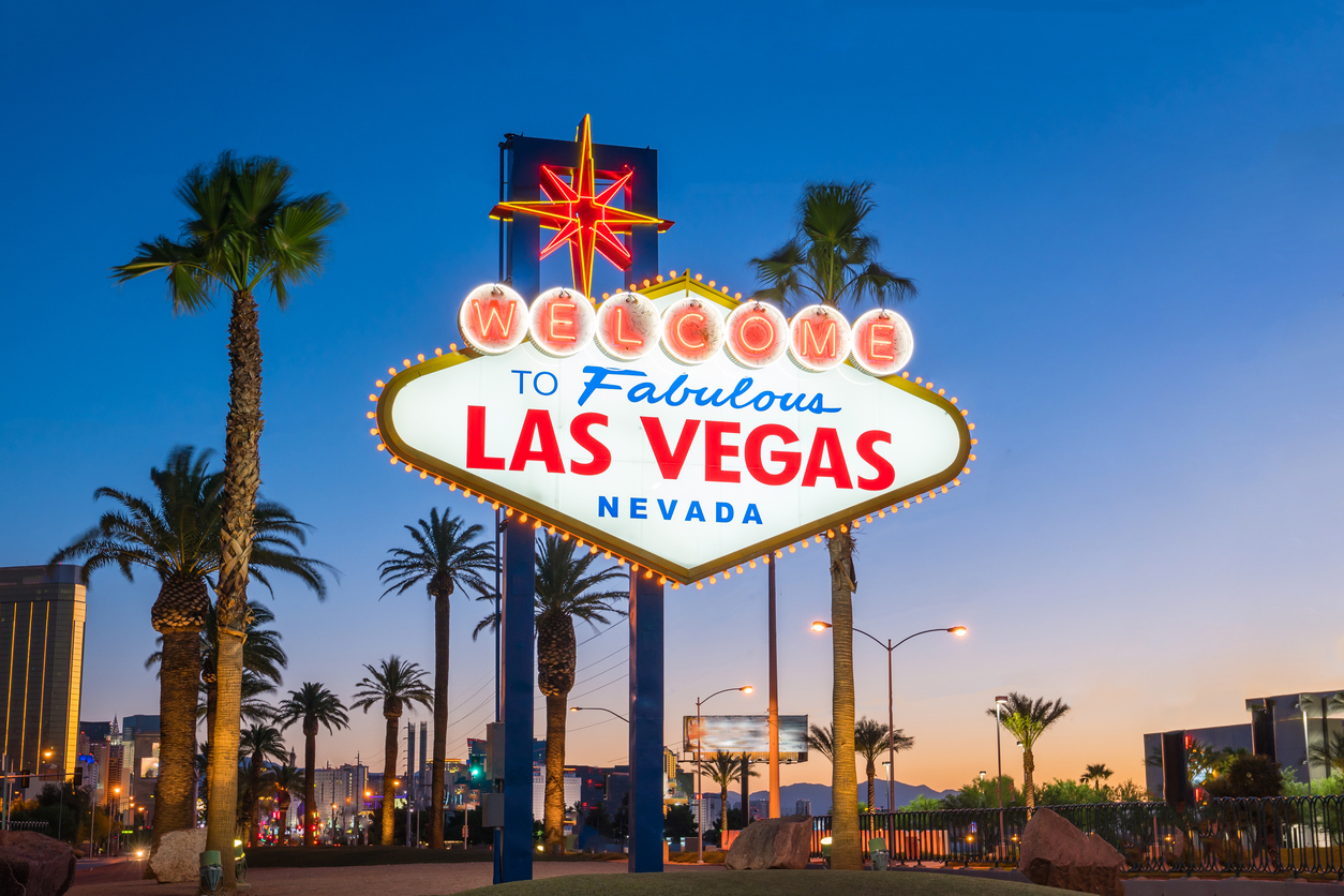 Cheap flights from Oklahoma City to Las Vegas and what to do once