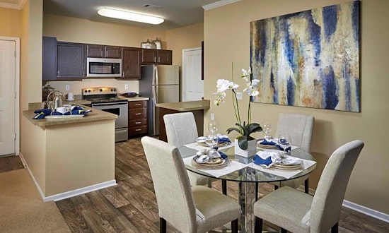 Apartments for rent in Aurora: What will $2,200 get you?