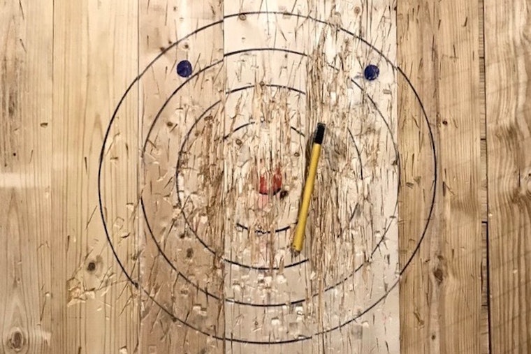 New recreational spot Lone Star Axe Throwing debuts in Central Arlington