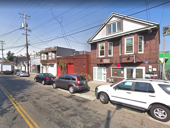 Armed Robbers Target Trio Outside Mission Restaurant