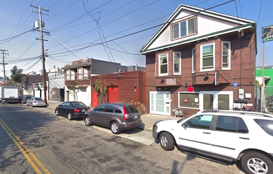 Armed Robbers Target Trio Outside Mission Restaurant