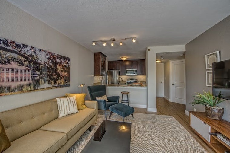 What will $1,600 rent you in Speer, right now?
