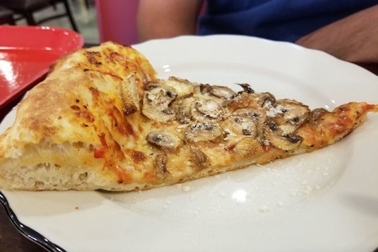 Satisfy your pizza cravings with these 3 Los Angeles newcomers