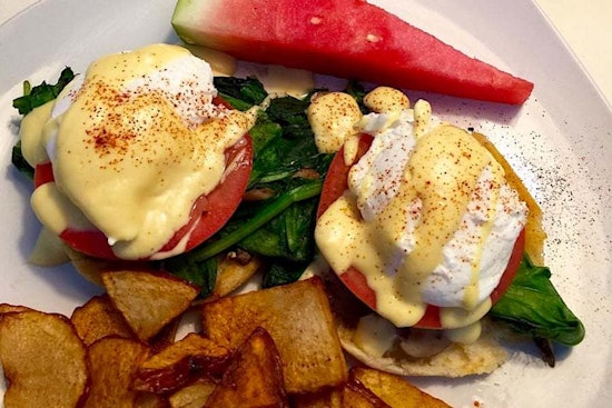 5 top options for low-priced breakfast and brunch eats in Saint Petersburg