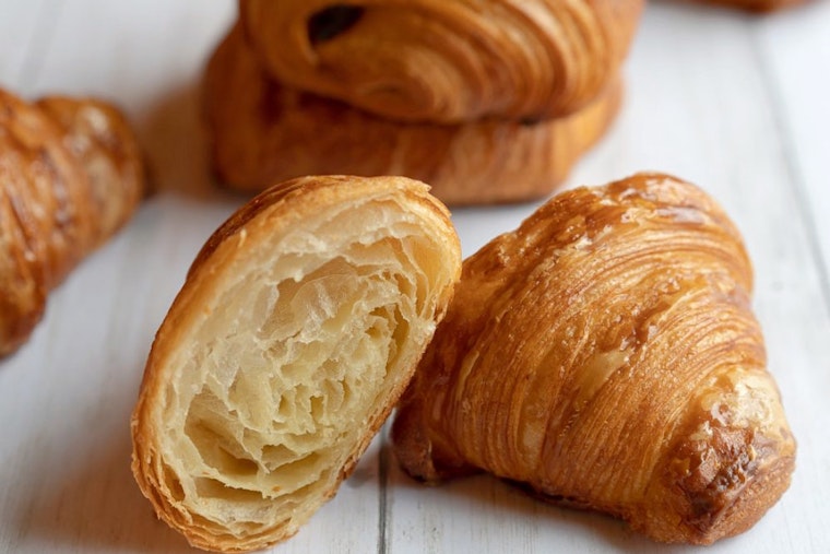 New patisserie/cake shop Marc Heu Patisserie Paris now open in Midway