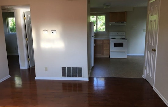 What will $800 rent you in North Linden, this month?