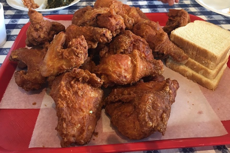 Detroit's 3 favorite spots to score chicken on a budget