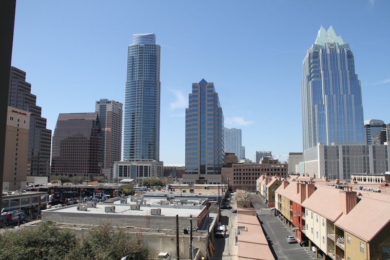 Top Austin news: Austin Pride celebrates love; SWAT team responds to incident at hotel; more