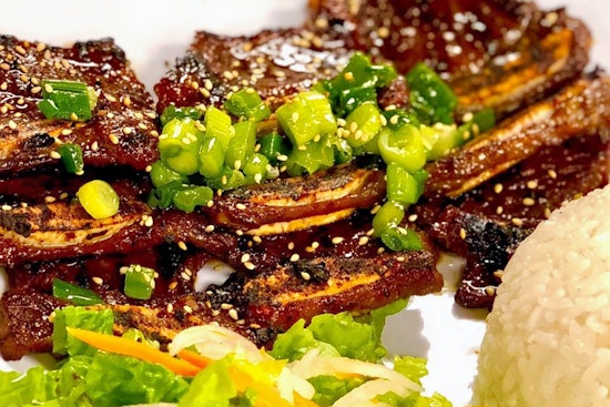 Here are Bakersfield's top 5 Hawaiian spots