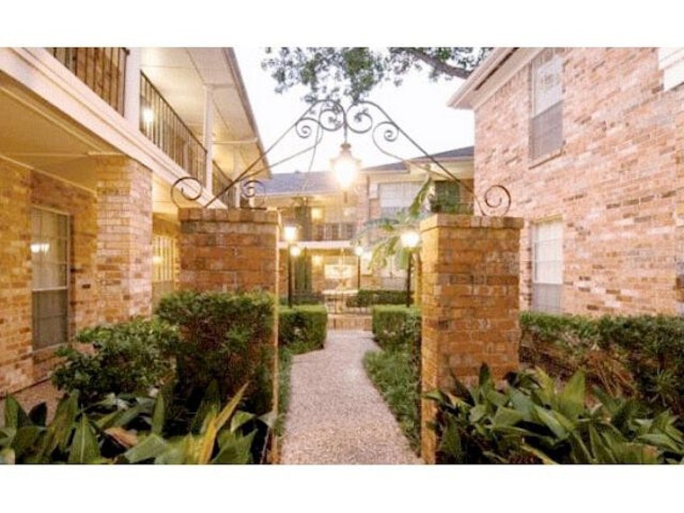 Check Out Today's Cheapest Rentals In Meyerland Area, Houston