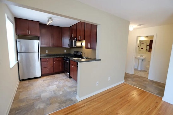 Apartments for rent in Minneapolis: What will $900 get you?