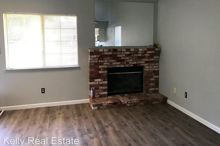 Apartments for rent in Bakersfield: What will $1,400 get you?